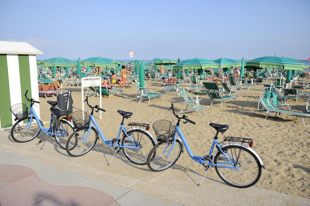 Hotel Jadran Jesolo Extérieur photo