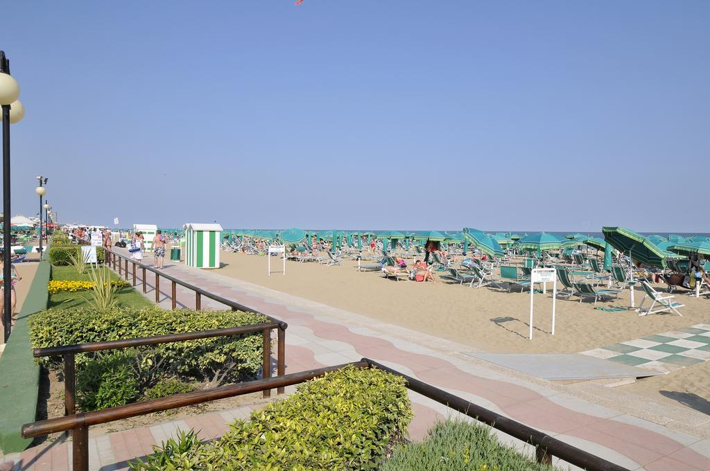 Hotel Jadran Jesolo Extérieur photo